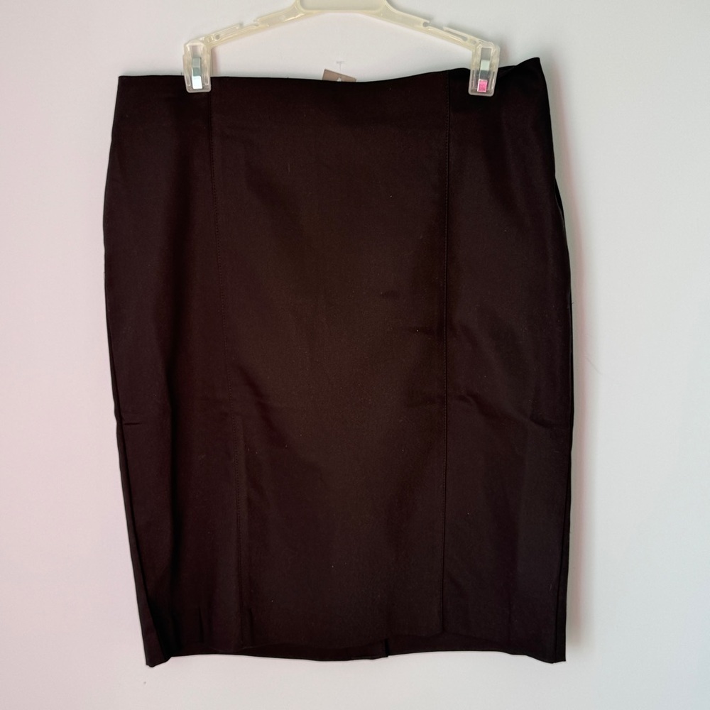 NWT Van Heusen Black Pencil Skirt Size 10 Stretch Midi